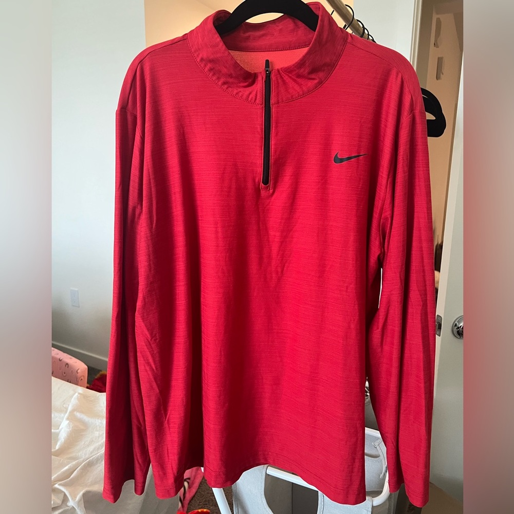 Men’s Nike Dri Fit quarter zip Red Running Sweater. Size XL.